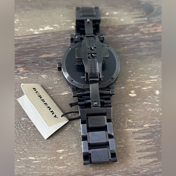 Burberry Men’s Watch - Picture 15 of 16
